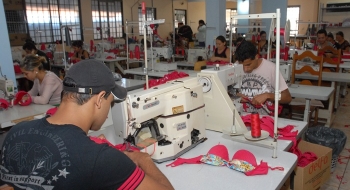 Governo de Goiás desonera franquias e confecções